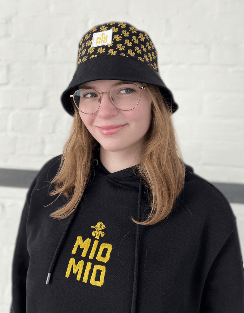 Mio Mio Bucket Hat Schwarz-Goldener Bucket Hat mit Mio Mio Logo rundum