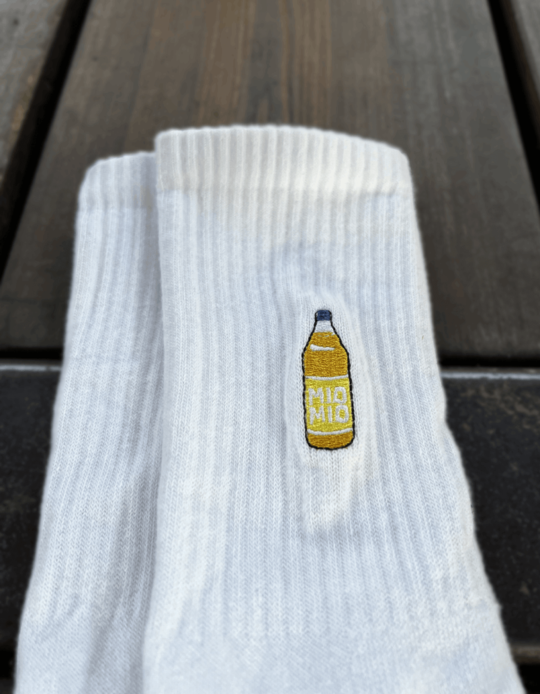 Mio Mio Mate Socken Mio Mio Socken mit eingestickter Mio Mate Flasche